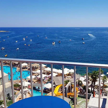 Appartement Sunshine Court 5 *